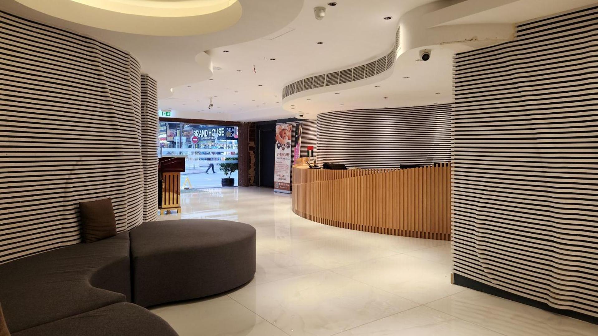 Vendome Plaza Hotel Dubai Exterior foto